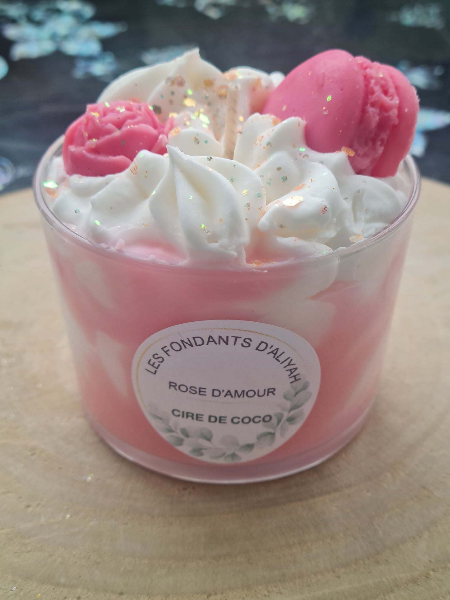 Gourmet candle scented with vegetable wax
